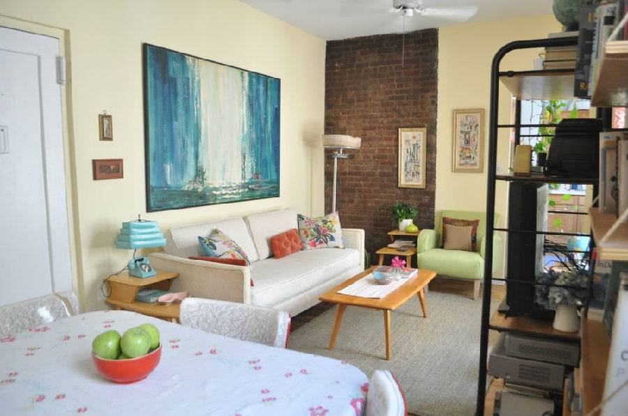 現(xiàn)代客廳沙發(fā)掛畫(huà)裝修效果圖